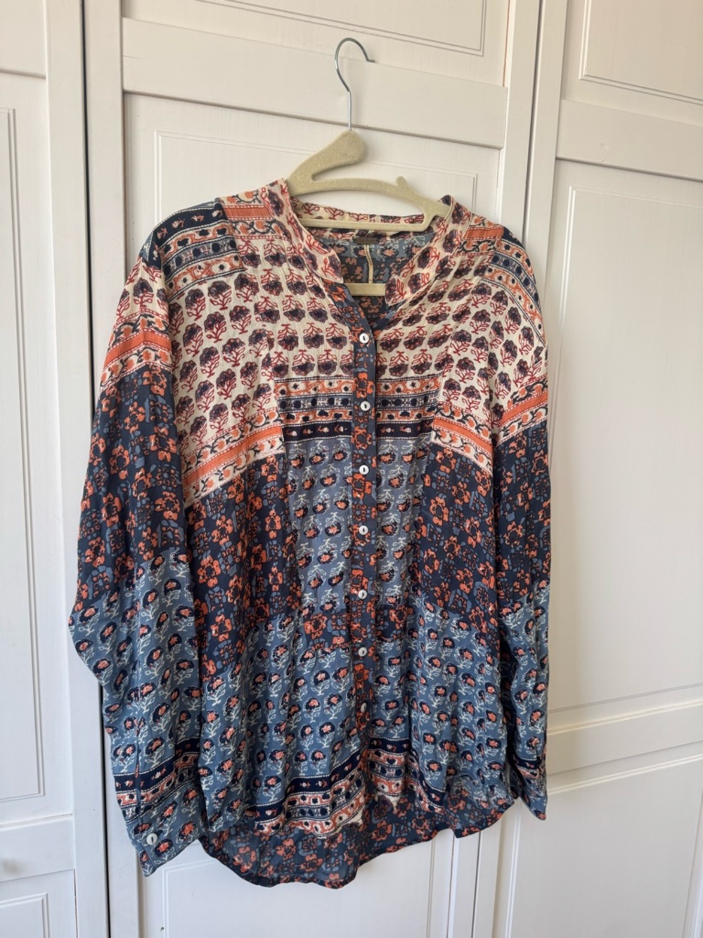 Free People Navy Blue and Cream Printed Boho Button-Front Blouse